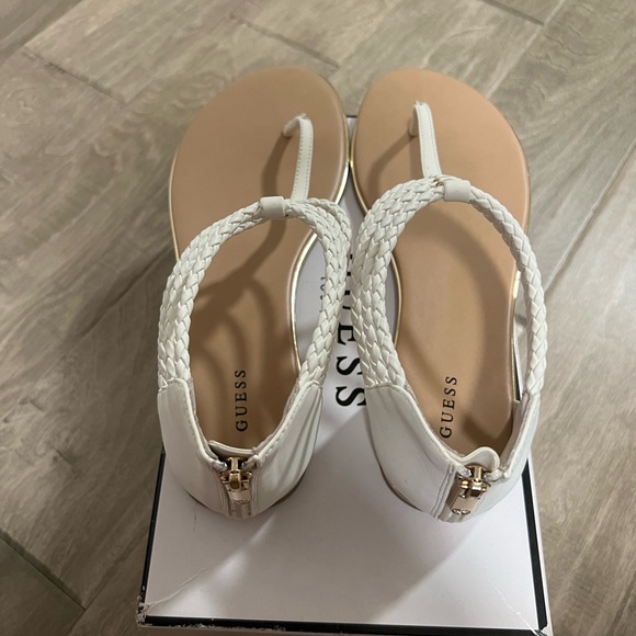 Ladies Guess Sandals - Picture 5 of 5